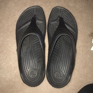 Black Crocs